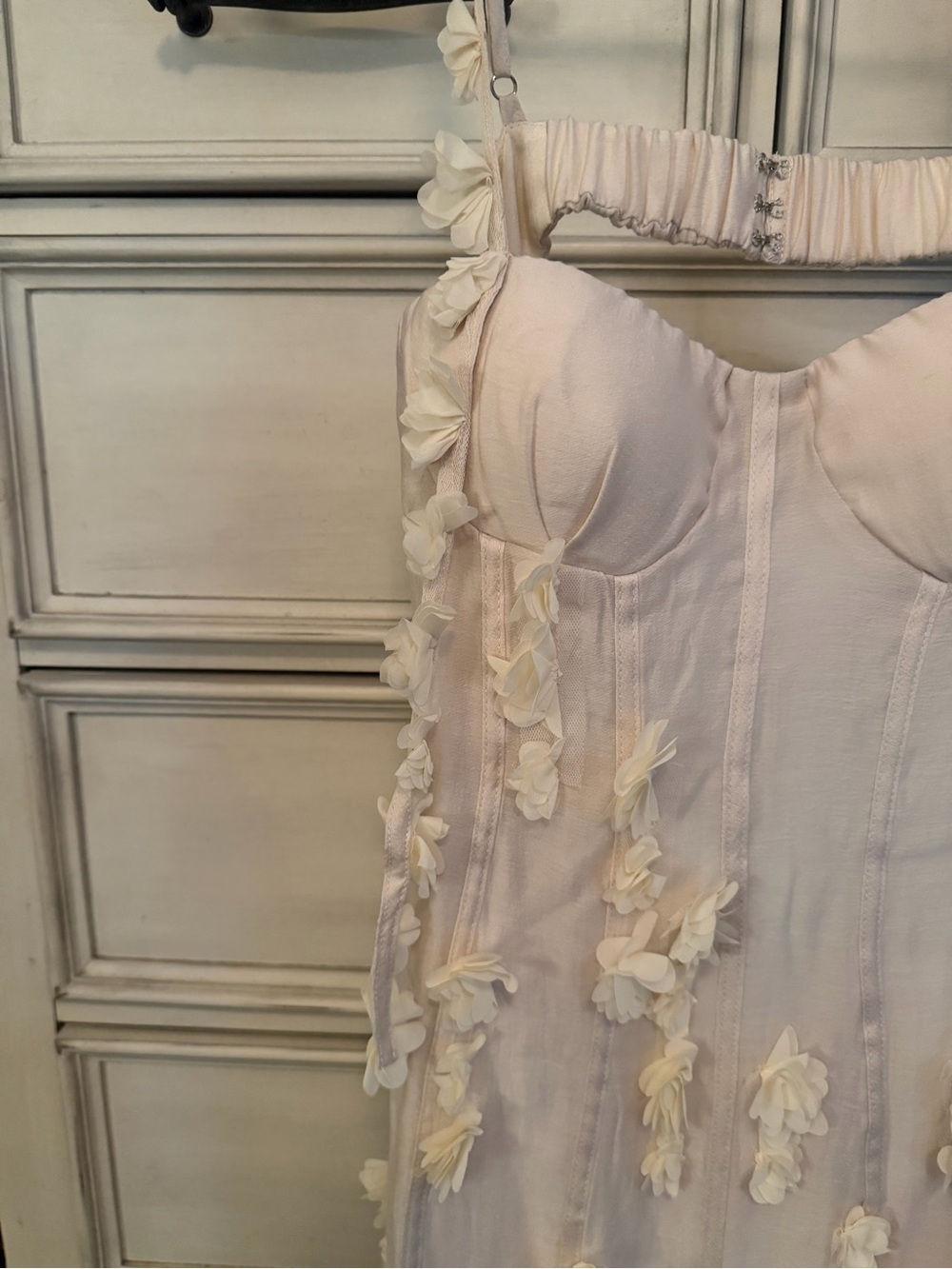 Petal & Pup Ivory Floral Appliqué Dress - Picture 2 of 7